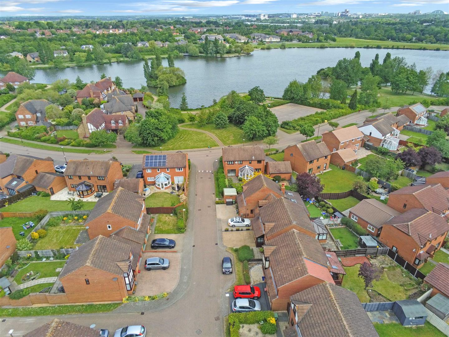 4 bed property in Bickleigh Crescent, Milton Keynes